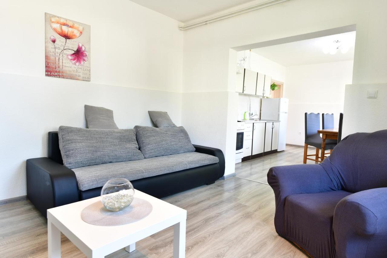 Apartman Dorijan Rakovica Eksteriør bilde